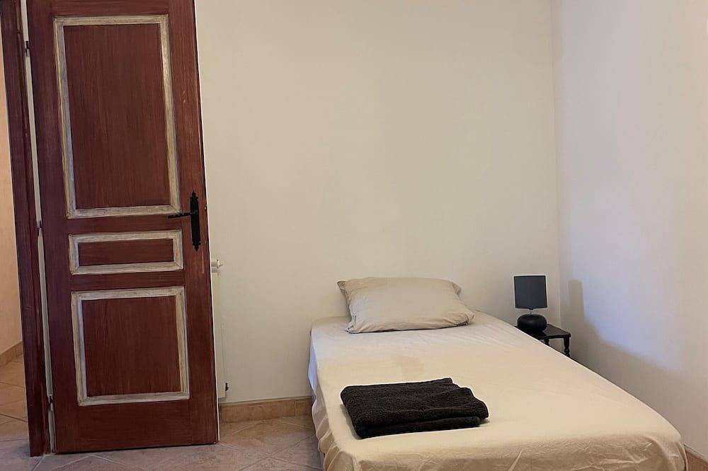 Villa la colle sur loup close to the sea, ideal family, near village in La Colle-sur-Loup, Cannes und Umgebung