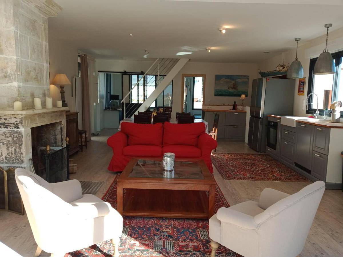 Three-Bedroom House in Saint-Martin de Bréhal, Bréhal