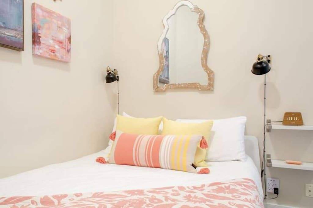 Ganze Wohnung, Top Floor Water View Oasis near Space Needle & Cruise in Seattle, King County