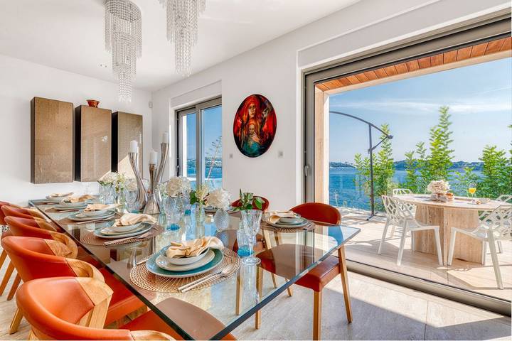 Villa pour 10 personnes, avec jacuzzi ainsi que jardin et terrasse à Zaton - 4