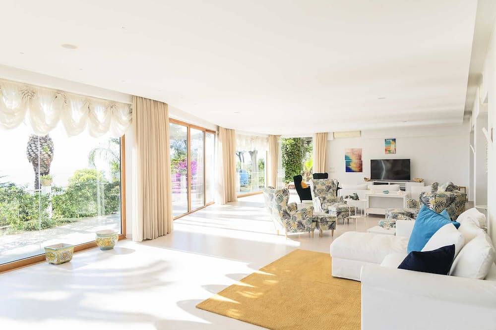 Villa mit Pool und 8 Doppelzimmern in Anacapri – by La Canostra Capri in Anacapri, Neapel Provinz