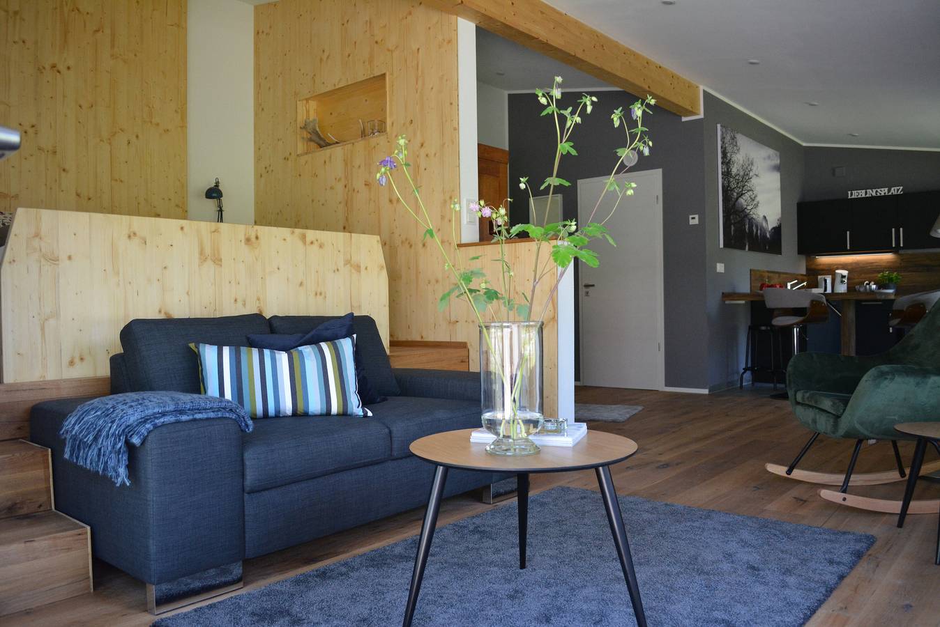 Ganze Wohnung, Ferienwohnung 'Gartenglück' mit Privatterrasse, Gemeinschaftsgarten und Wi-Fi in Inzigkofen, Naturpark Obere Donau