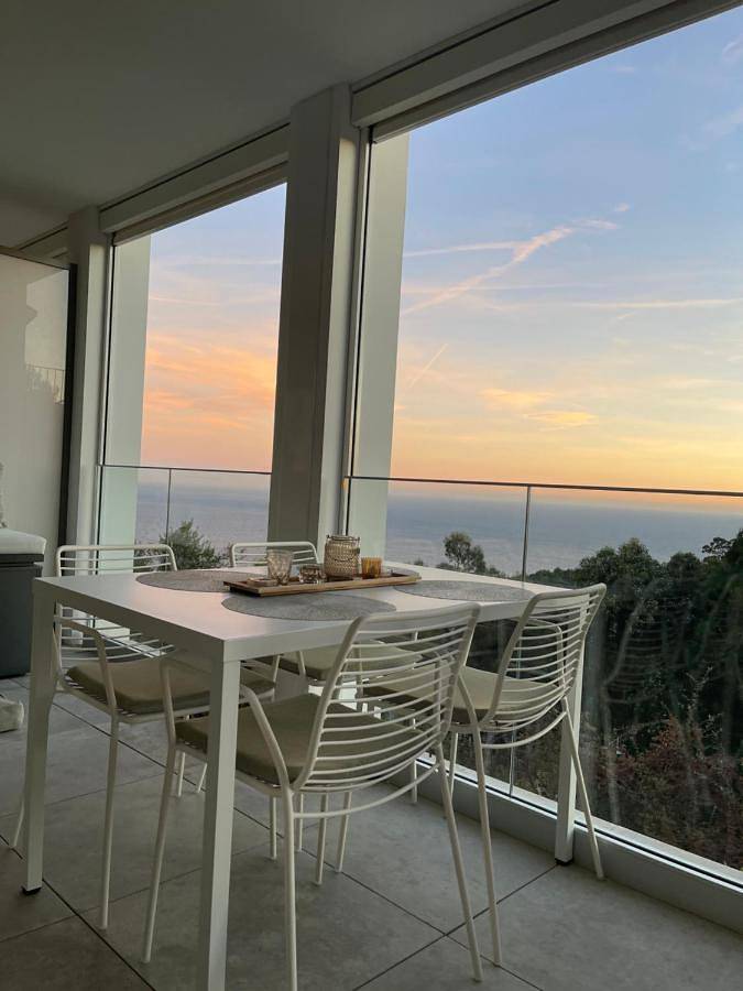 Appartement de vacances pour 4 personnes, avec vue ainsi que piscine et terrasse