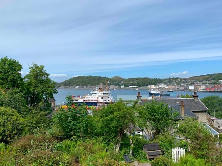 Glamping for 2 people, with Balcony and View in Oban