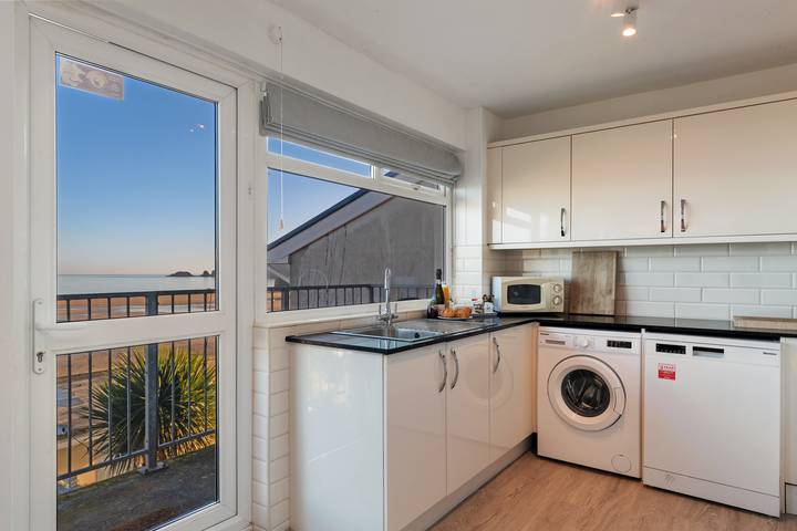 Gîte pour 5 personnes, avec vue sur l’océan ainsi que vue et balcon, adapté aux familles dans Pembrokeshire - 4