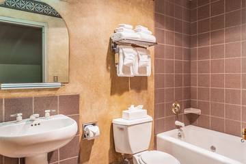 Vacation Apartment for 6 Guests in Big Sky, Custer Gallatin National Forest, Picture 4