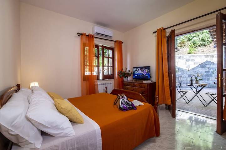 Villa La Natura x6 With Garden And Free Private Parking in Sorrento, Napoli e dintorni