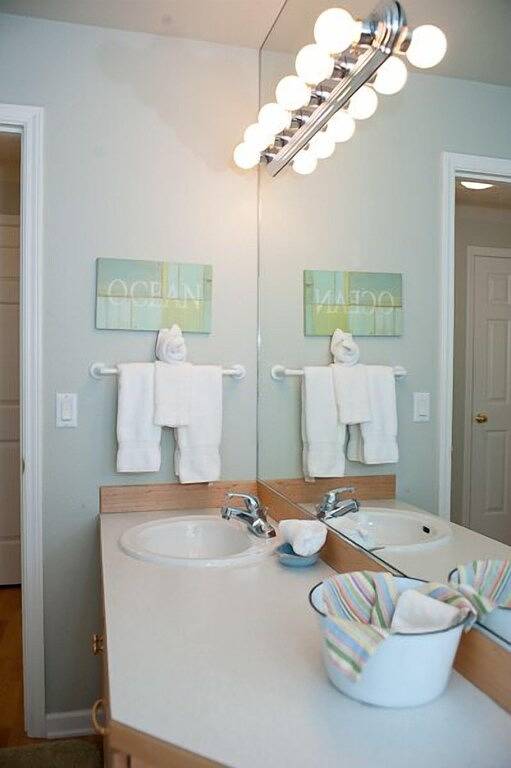 Ganze Wohnung, * Promo! Schöne oberste Etage Oceanfront Condo - Hallenbad / Hot Tub / Wifi & Hdtv! in Depoe Bay, Lincoln County (OR)