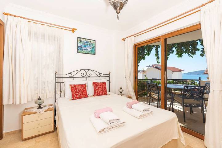 Appartement entier, Complexe boutique avec 2 grandes piscines, terrasse tropézienne, vues sur la mer et la montagne in Kaş, Province d'Antalya