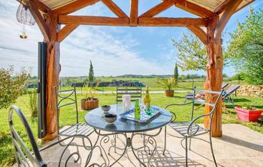 Location de vacances pour 4 personnes, avec terrasse à Les Lèches