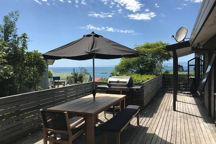 Holiday rental for 8 people, with terrace in Kaiteriteri