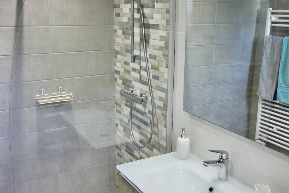 Quiet studio in the heart of Arradon in Arradon, Côte des Mégalithes