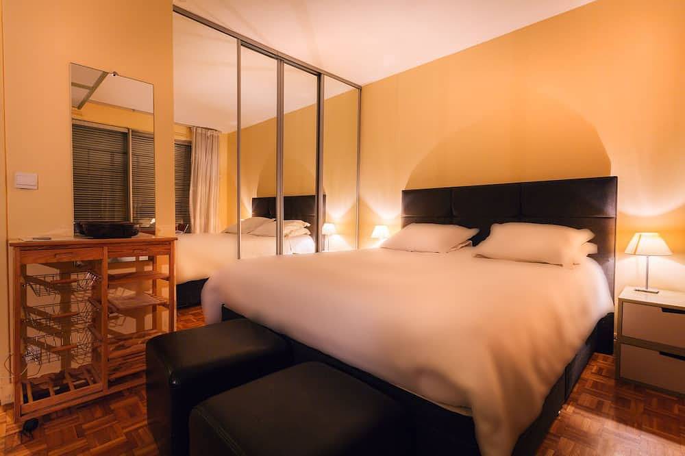 Appartement entier, Studio calme et confortable à deux pas du Marais in Paris, Île de France