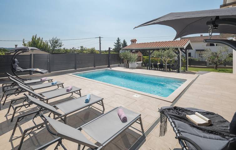 Ferienhaus für 10 Personen, mit Terrasse und Whirlpool sowie Sauna in Tar-Vabriga - 4