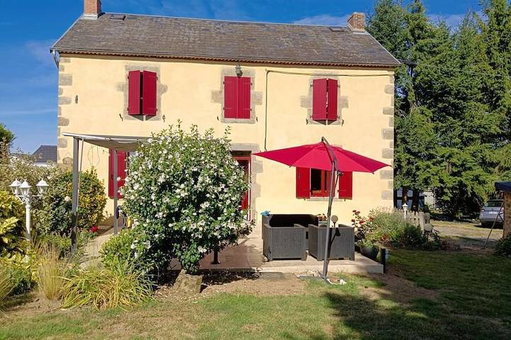 Gîte pour 6 personnes, avec jardin et balcon à Neuf-Église