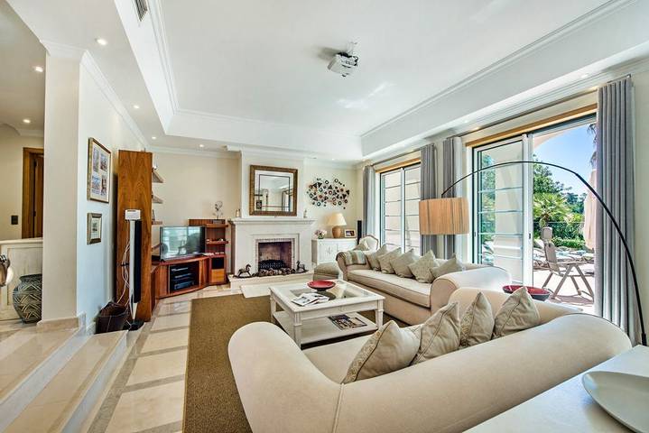 Villa für 8 Personen, mit Terrasse und Garten in Faro - 2