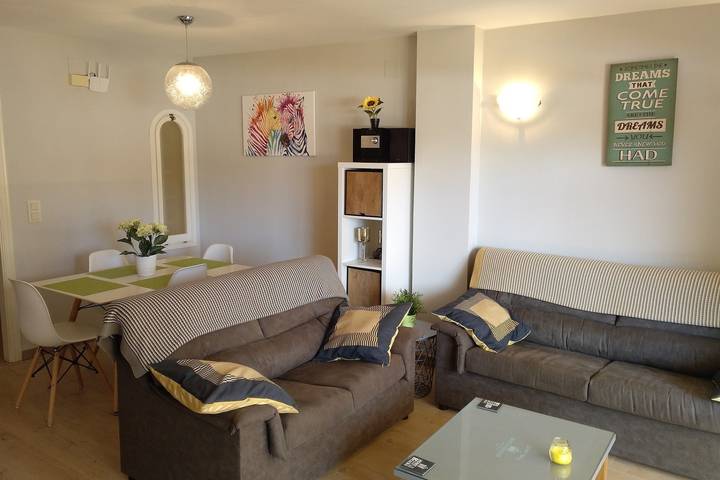 Appartement voor 4 personen, with tuin and zwembad as well as balkon in Jávea