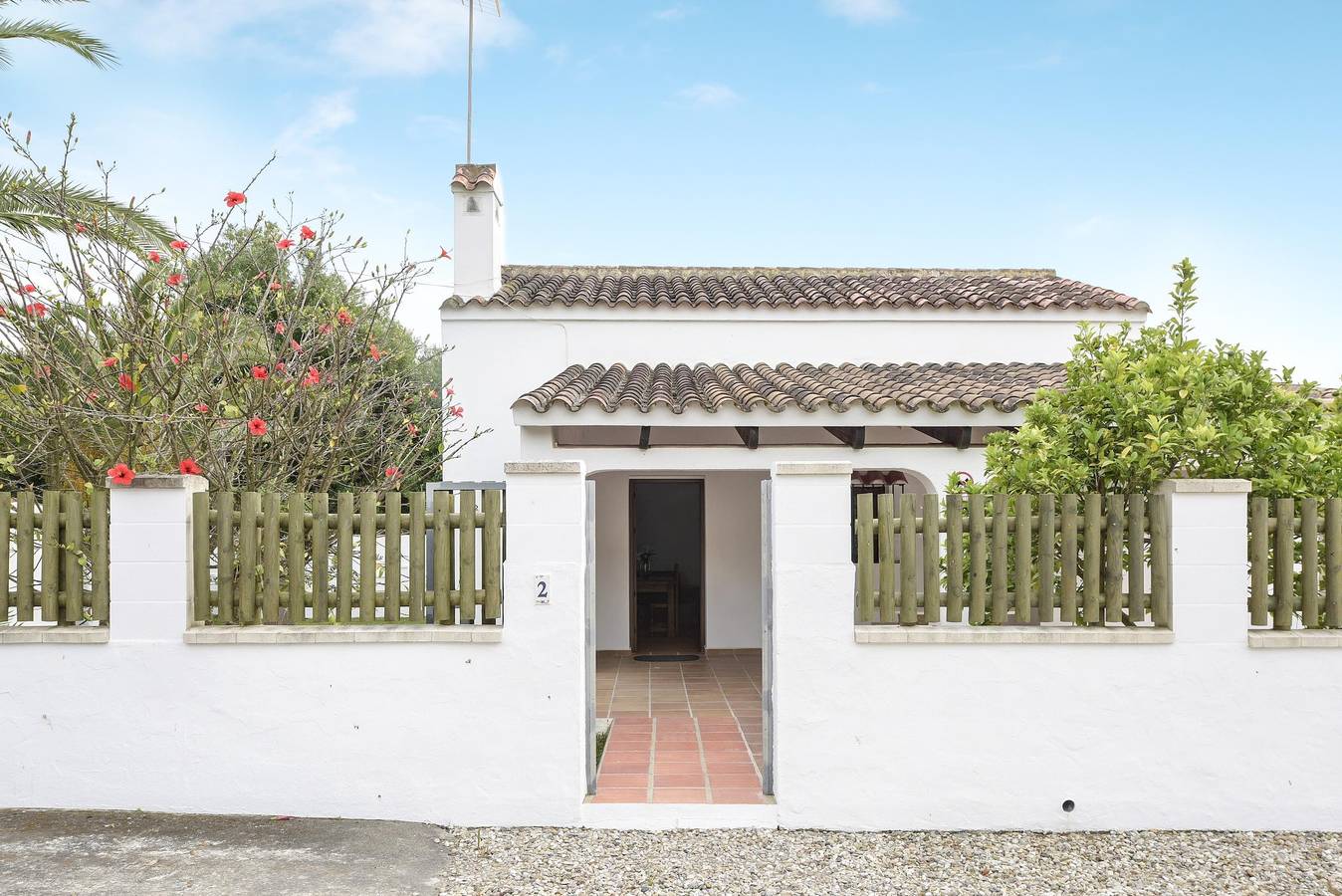 Maison de vacances "Cortijo Miguelin" avec piscine, Wi-Fi, climatisation, terrasses et jardin in Playa de Zahora, Barbate
