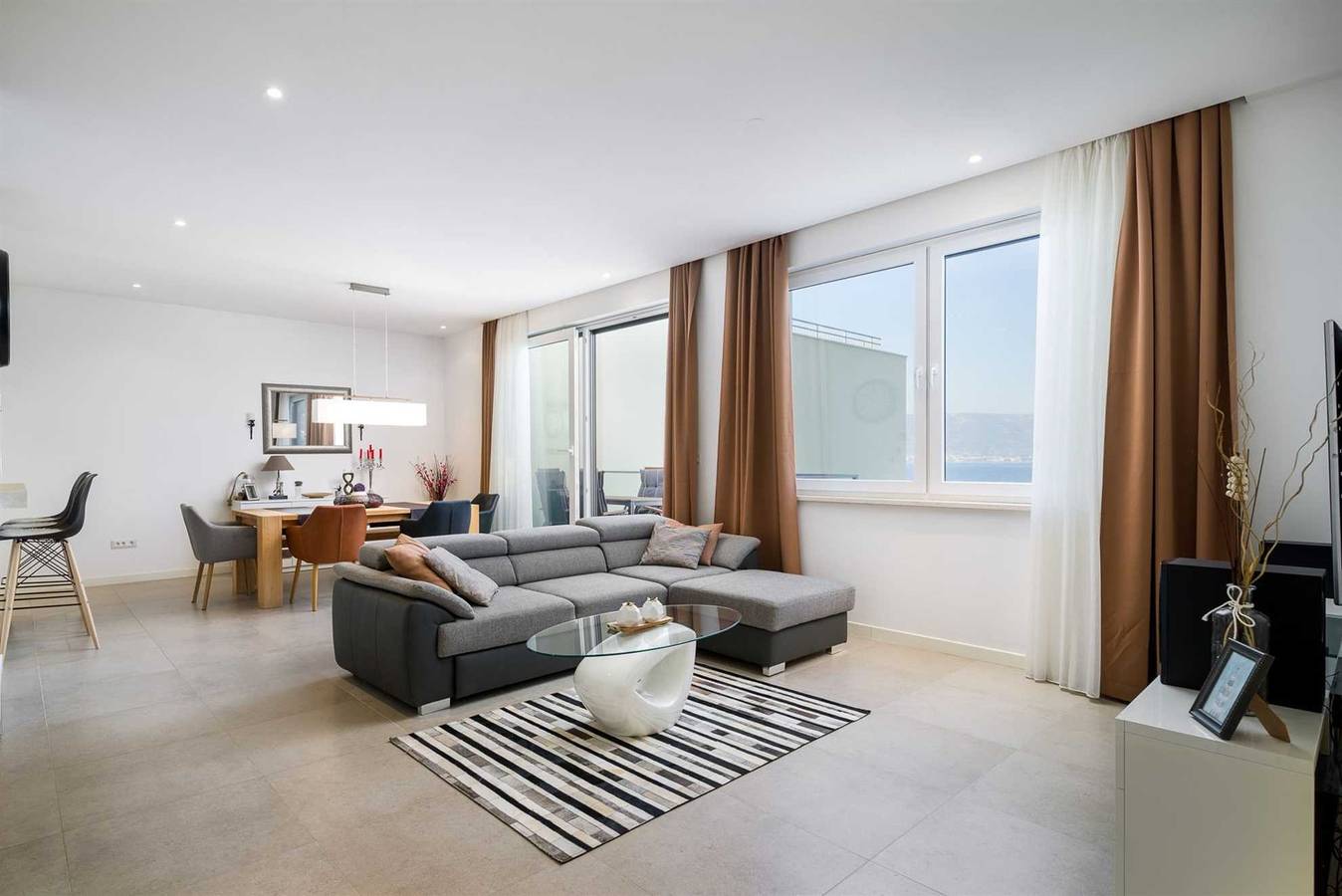 Cały apartament, Apartament wakacyjny dla 4 osób z balkon in Slatine, Čiovo