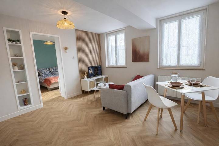 Gîte pour 2 personnes, avec Terrasse à Le Meux