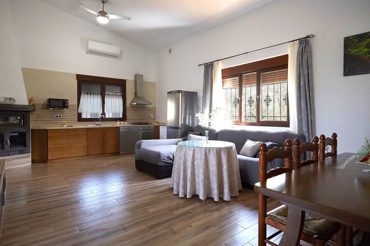 Villa „Vega“ mit Bergblick, Wlan und Klimaanlage in Pozo Alcón, Jaén Provinz