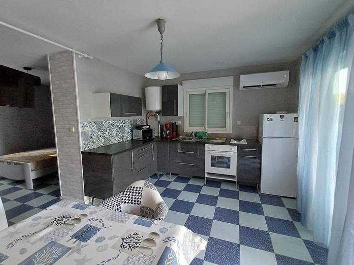 Gîte pour 2 personnes, avec Terrasse et Piscine à Perpezac-le-Noir