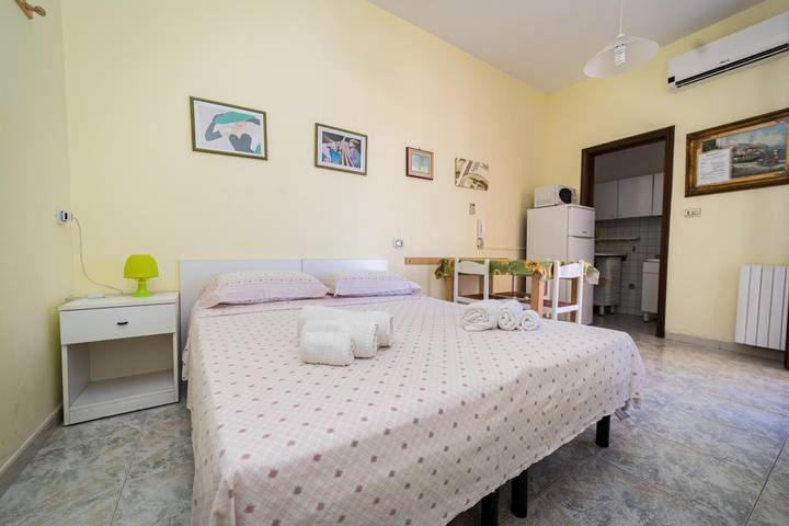 Ferienwohnung für 3 Personen, mit Balkon/Terrasse in Gallipoli - 3