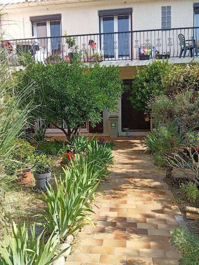Apartamento de vacaciones para 6 personas, con jardín y balcón - 1