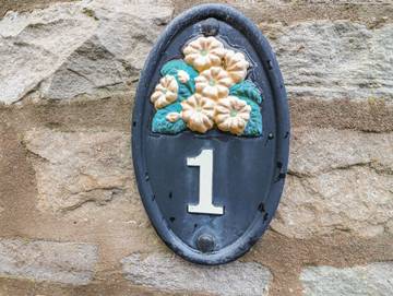 Log Cabin for 2 People in Hawes, North Yorkshire, Photo 1