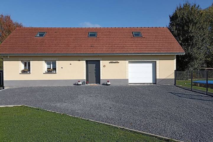 Gîte pour 8 personnes, avec jardin à Cambron