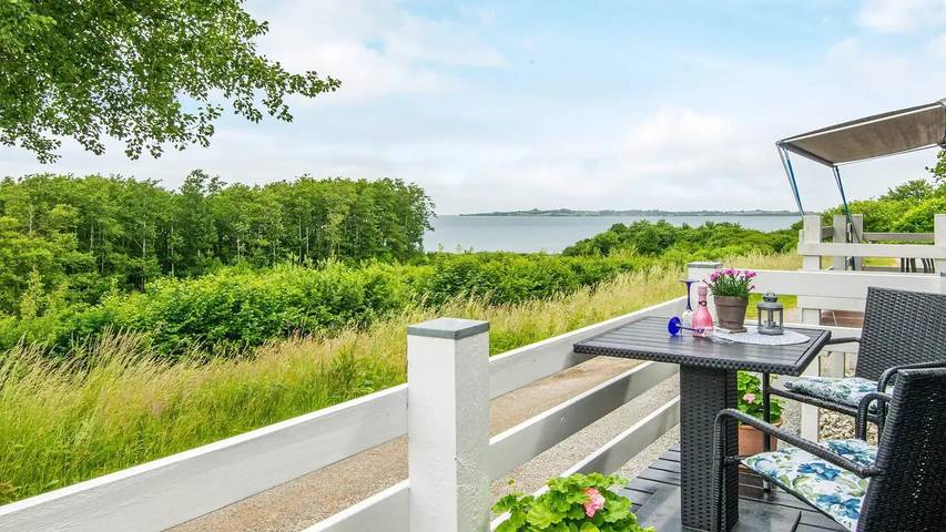 Ferienhaus mit Meerblick für 5 Personen, mit Garten und Pool