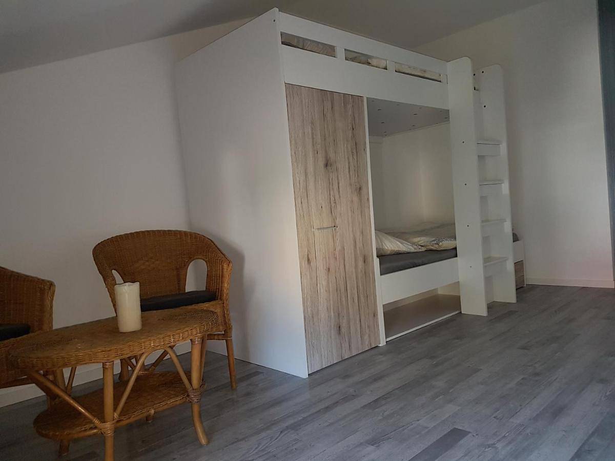 Ganze Wohnung, Two-Bedroom Apartment in Naumburg, Saale-Unstrut