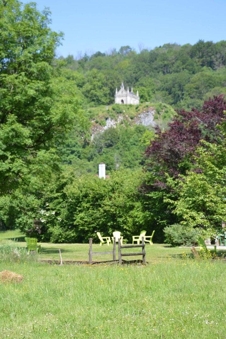 Moulin de la Cuse, entre cours d'eau et verdure - La Cuse in Cusance, Jura Francais