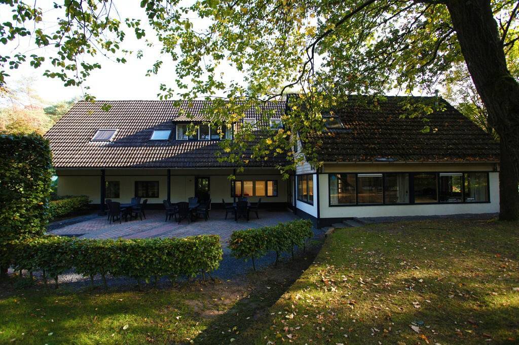 Bungalow voor 20 Personen in Beekbergen, Nationaal Park Veluwezoom