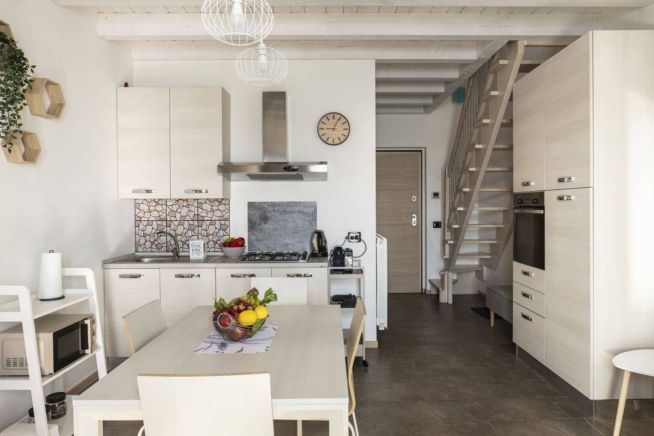 Apartamento entero, Cherubino 2 - Three-room apartment with pool and lake view in Spiglia, Municipio de Parzanica