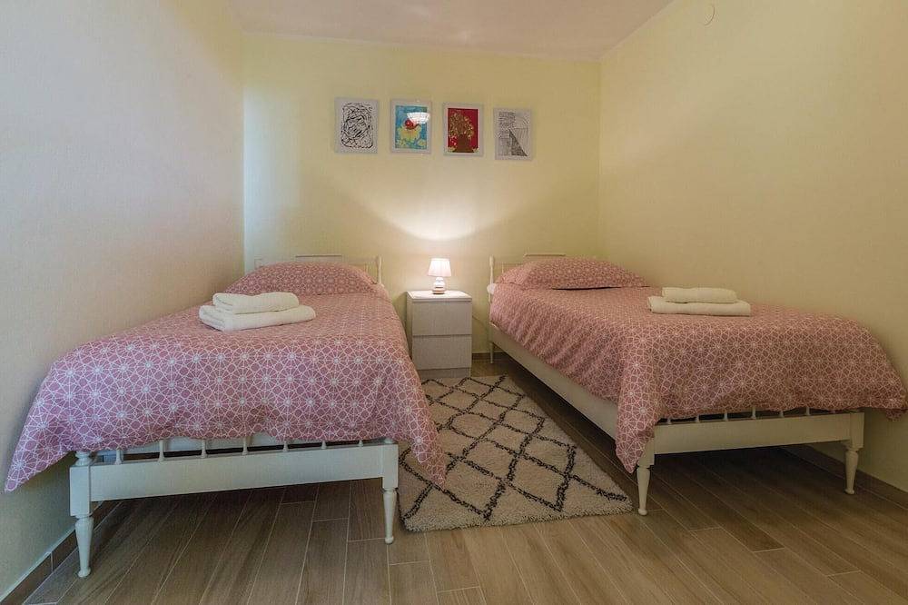 Geheel appartement, Geweldig appartement met 2 slaapkamers. in Kanfanar, Centraal Istrië