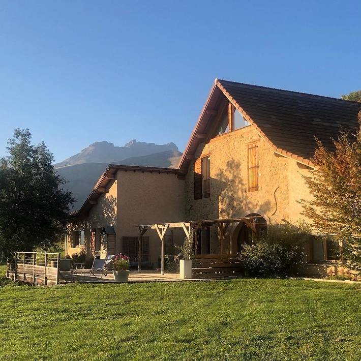 Gîte pour 8 personnes, avec jardin