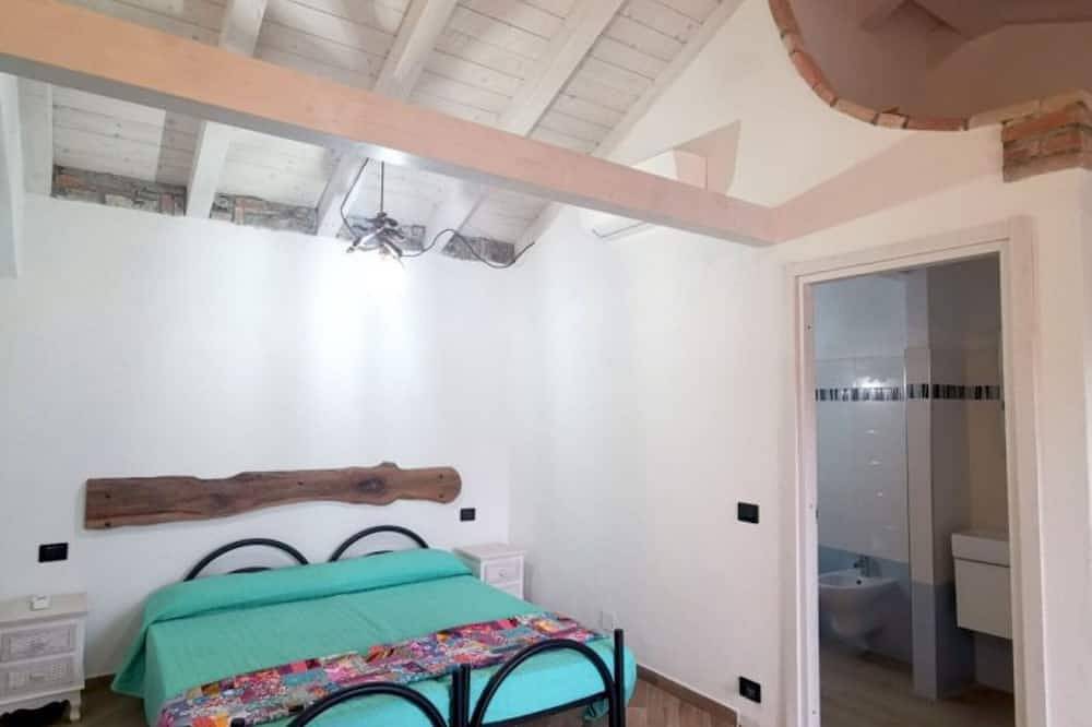 Ganze Wohnung, Apartment/studio with private terrace with sea view in Pompeiana, Riviera di Ponente