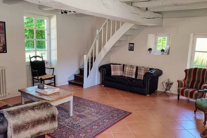 Gîte pour 10 personnes, avec jardin et terrasse à Bourneau - 4