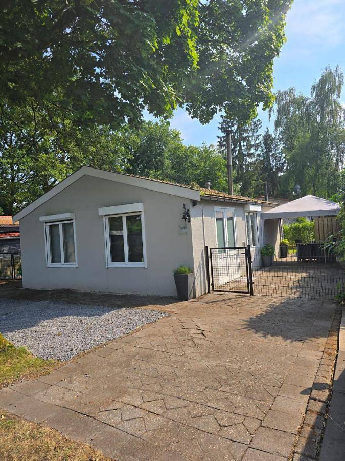 Appartement voor 4 personen, with Terras and Tuin as well as Uitzicht in Lanaken