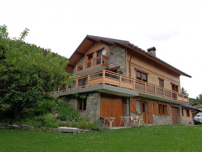Chalet pour 4 personnes, avec jardin à Les Allues