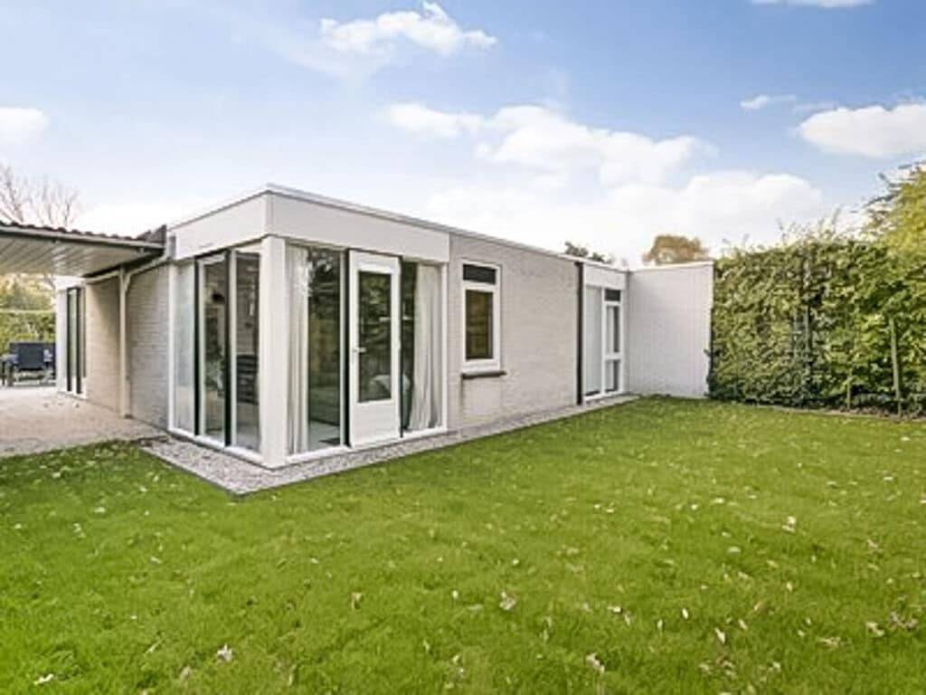 Holiday house in Ouddorp with 3 bedrooms in Ouddorp, Goeree-Overflakkee