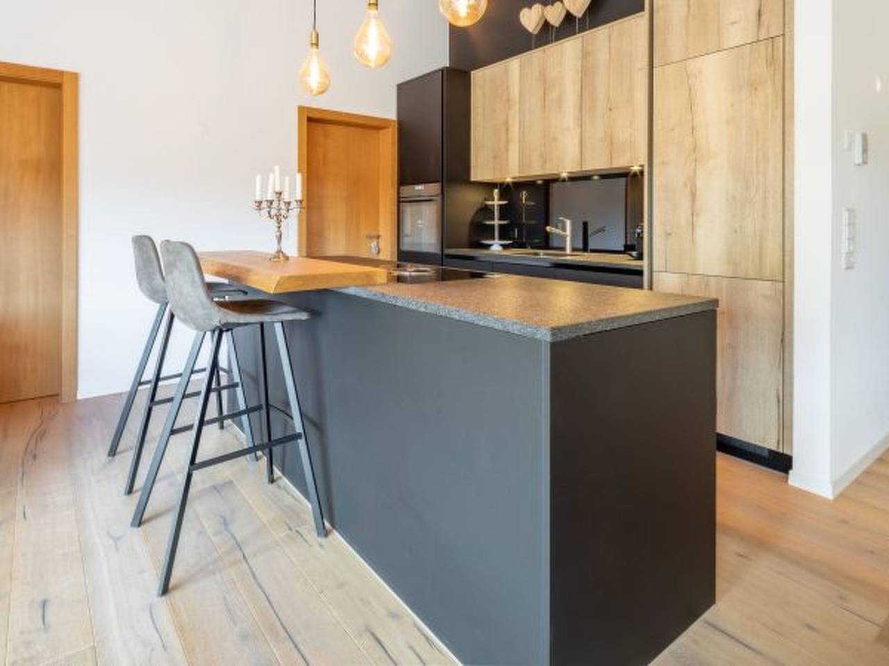 Ganze Wohnung, Ferienwohnung für 5 Personen mit Balkon in Flims-Dorf, Flims