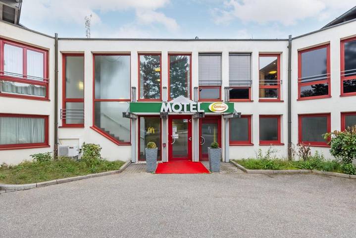 Hôtel pour 2 personnes, avec terrasse, animaux acceptés