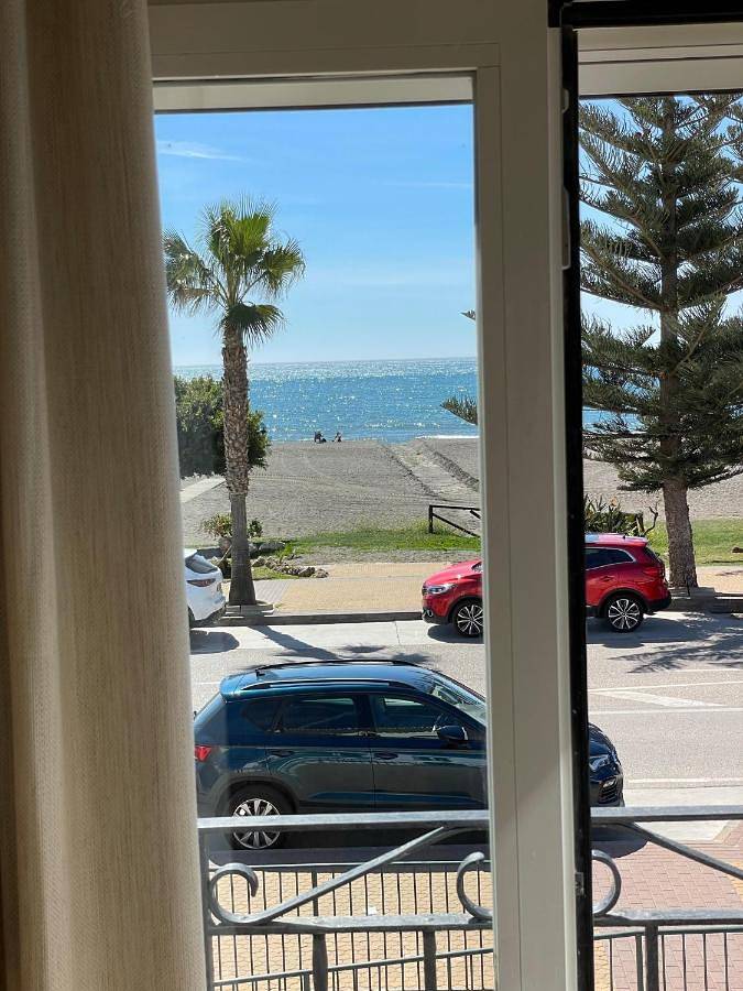 Ferienwohnung für 4 Personen, mit Balkon und Ausblick in Benajarafe - 3