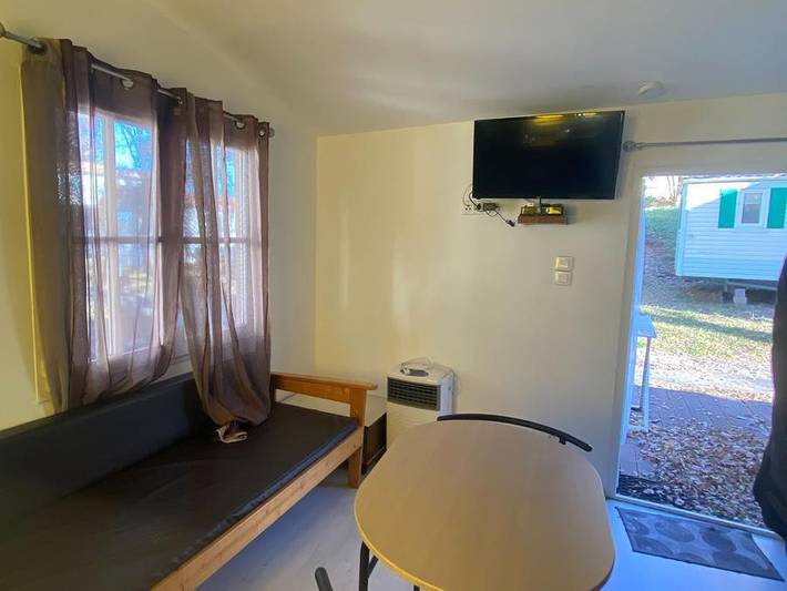 Camping Lou Troumpetoun - Chalet 2 personnes in Montmeyan, Région de Brignoles