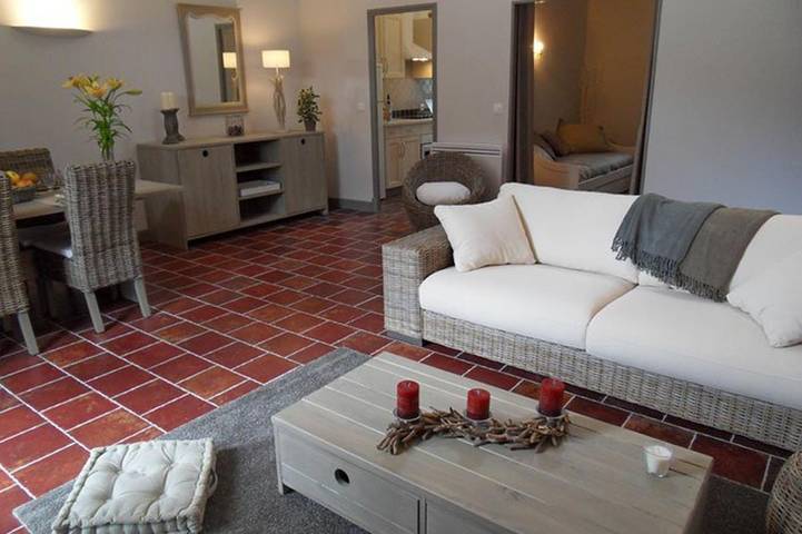 Gîte pour 4 personnes, avec Terrasse à Marseillette