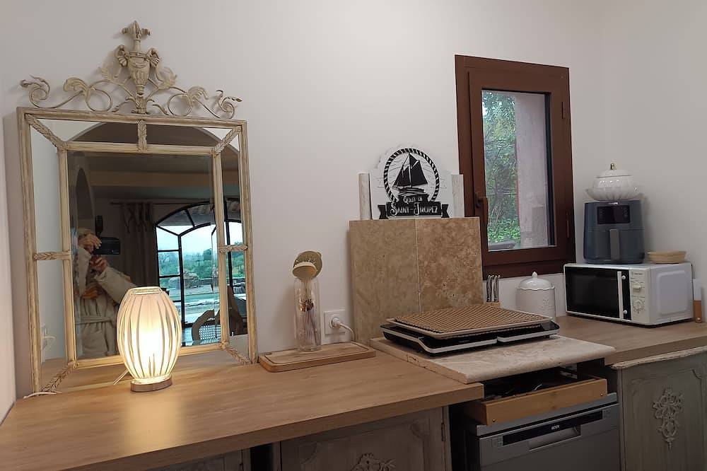 Golfe de Saint Tropez Charming in Le Luc, Costa mediterránea (Francia)