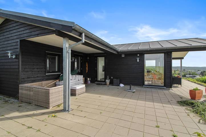 Ferienhaus für 10 Personen, mit Sauna und Whirlpool sowie Terrasse in Egsmark Strand - 2
