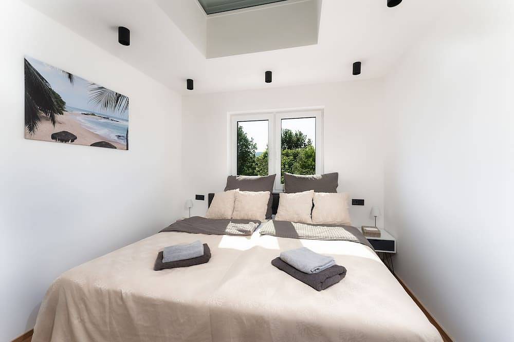 Ganze Wohnung, Penthouse mit Sternenhimmelblick in Harleshausen, Kassel